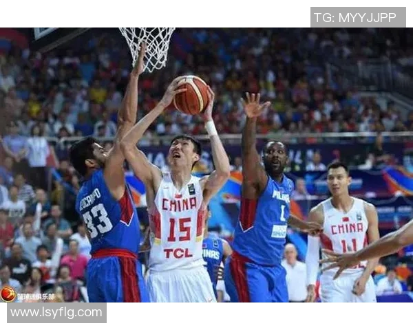 布拉奇与易建联的巅峰对决谁能在篮球场上笑到最后 布拉奇与易建联的巅峰对决谁能在篮球场上笑到最后